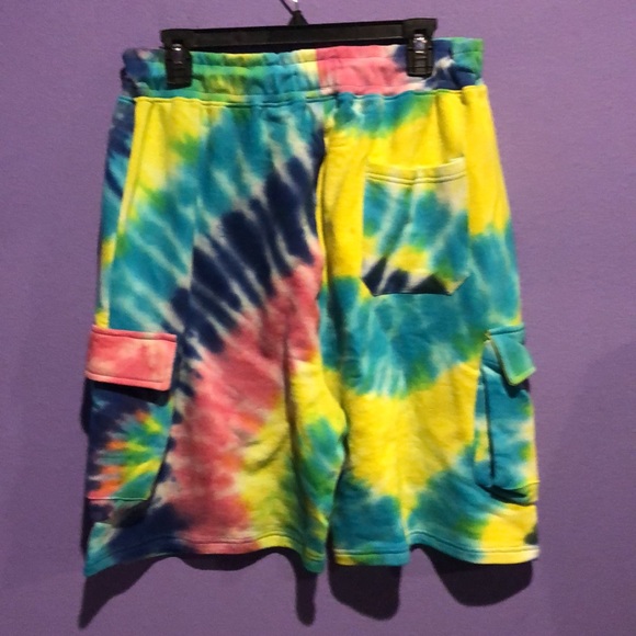 NWT Men’s Shorts - Picture 5 of 5